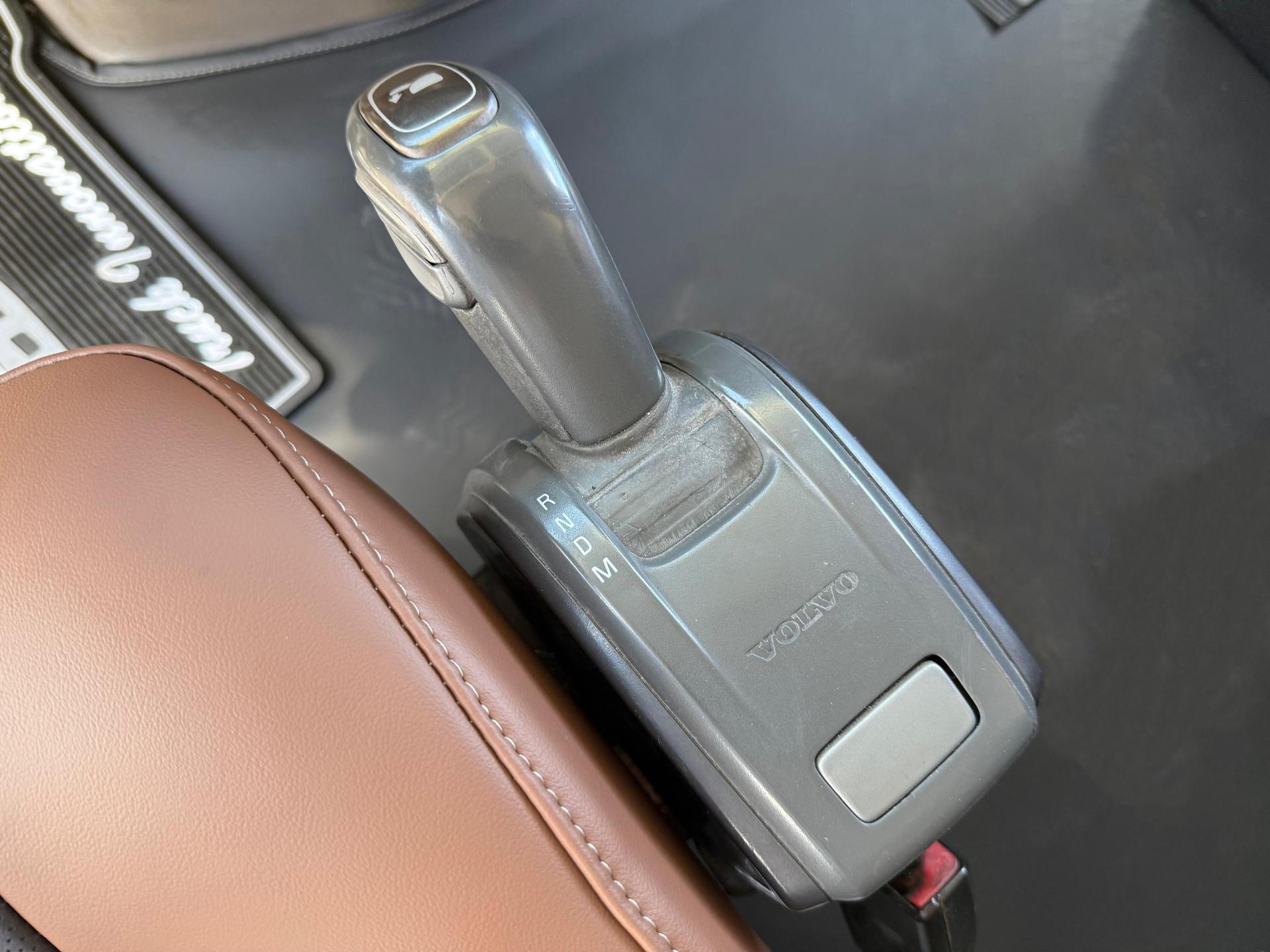 2016 VOLVO TRUCKS VNL 64T 630 - IMPERFECTIONS